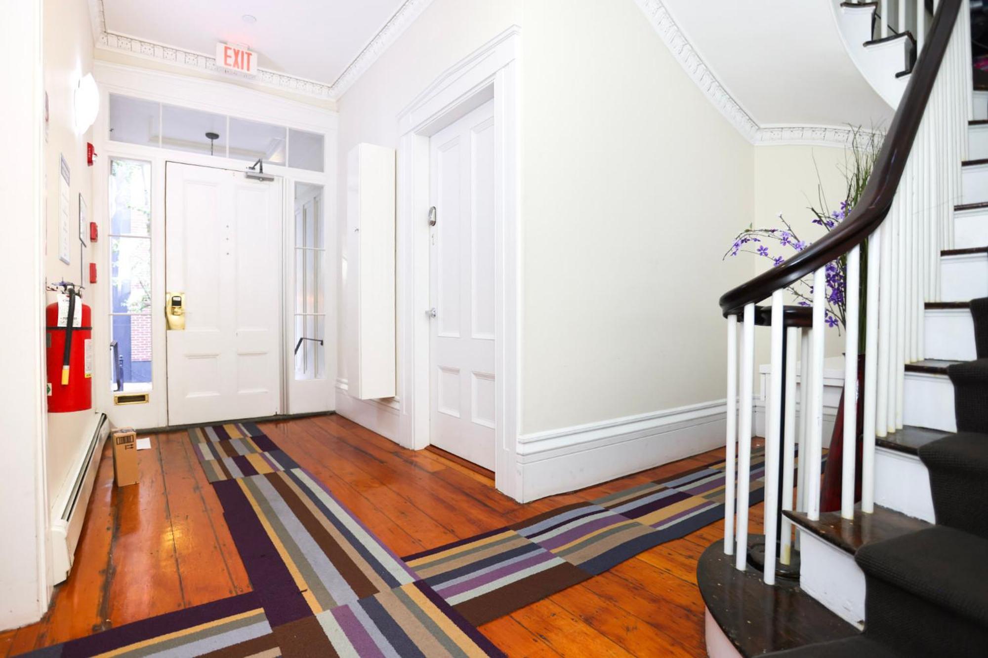 Charming & Stylish Studio On Beacon Hill #8 Бостон Экстерьер фото